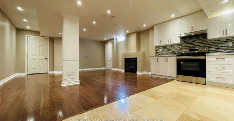 Lower-110A Bond Crescent, Richmond Hill, ON, L4E 3L1 - 5