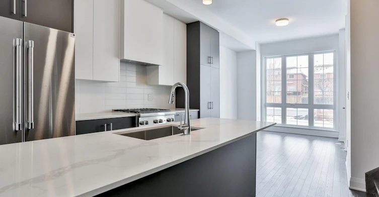204 Atkinson Avenue, Vaughan, ON, L4J 0M1 - 20