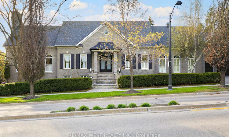 5 Humberview Drive