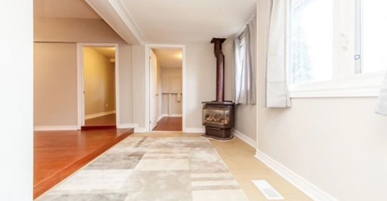 257 Parkwood Avenue, Georgina, ON, L4P 2X2 - 2