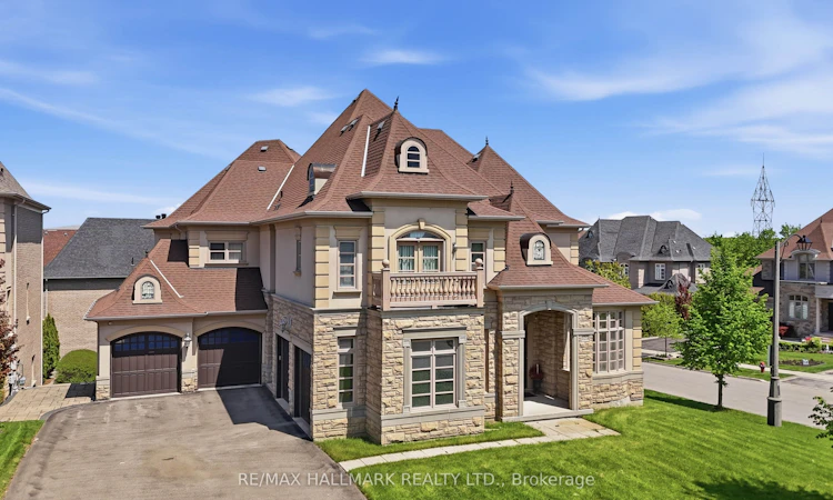 123 Carisbrooke Circle