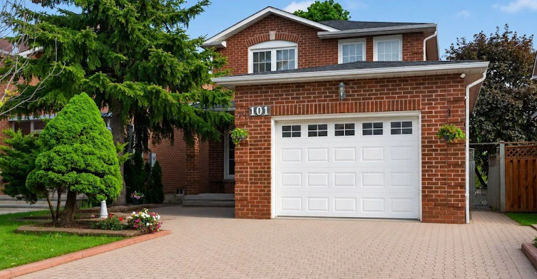 101 Pentland Crescent, Vaughan, ON, L6A 1T5