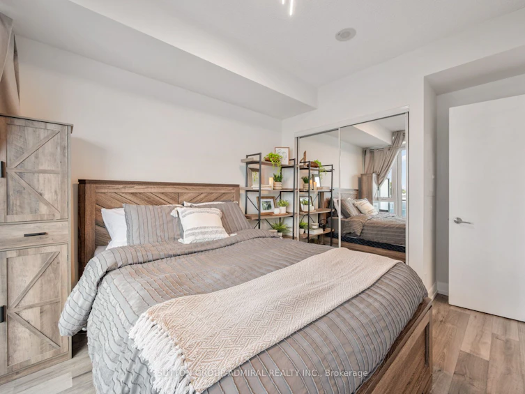 813-9471 Yonge Street, Richmond Hill, ON, L4C 0Z5 - 11