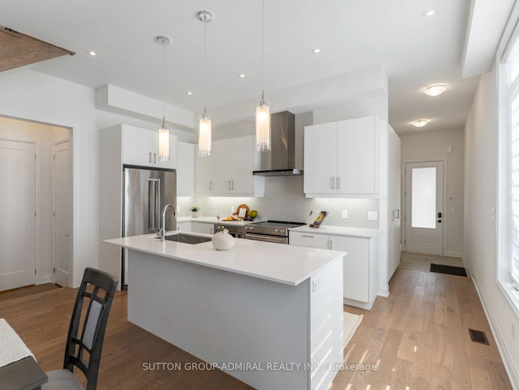 2 Lois Torrance Trail, Uxbridge, ON, L9P 0R9 - 8