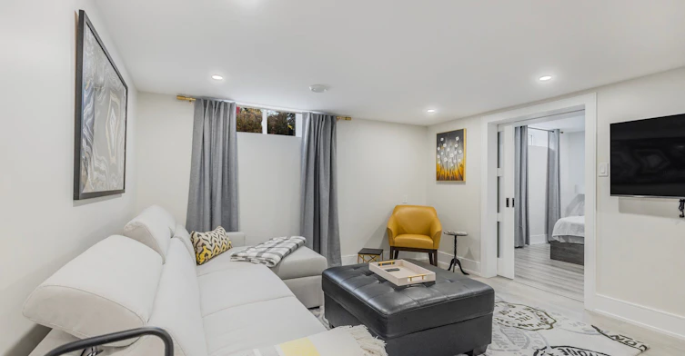 Lower-12 Tower Court, Bradford West Gwillimbury, ON, L3Z 2V2 - 6