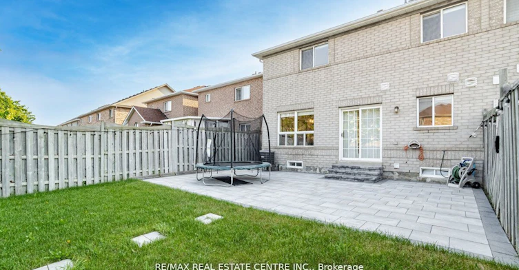 Upper-83 Convoy Crescent, Vaughan, ON, L6A 3H3 - 10