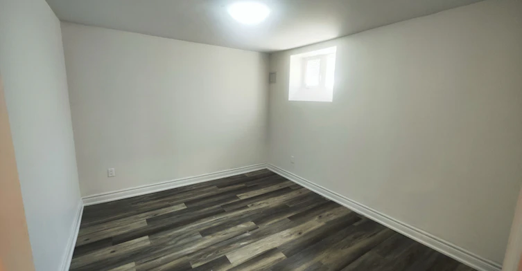 5 Southvale (Basement) Drive, Vaughan, ON, L6A 0X2 - 6