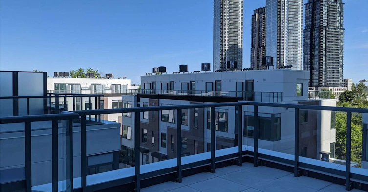 TH15-1010 Portage Parkway, Vaughan, ON, L4K 0K3 - 4