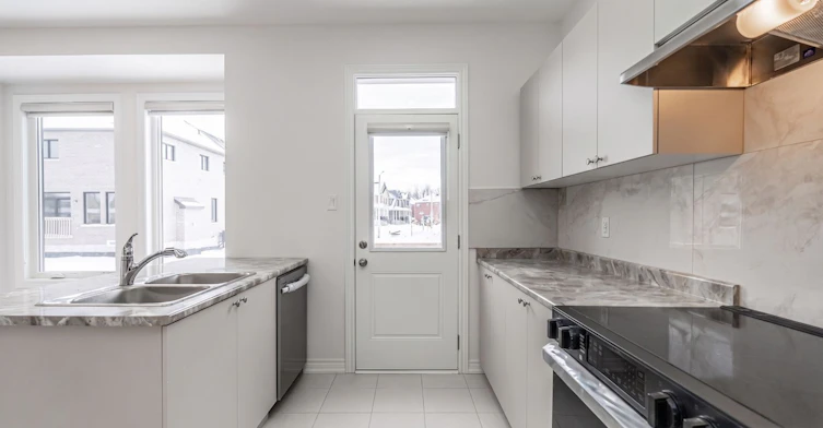 Main-17 Turley Way, Essa, ON, L3W 0L8 - 4