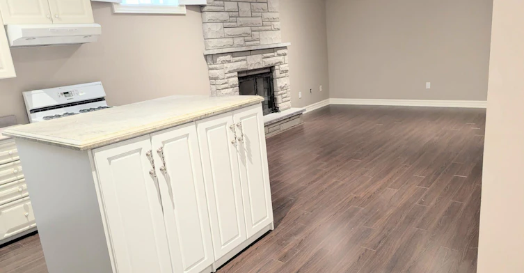 50 Direzze Court, Richmond Hill, ON, L4C 0C6 - 3