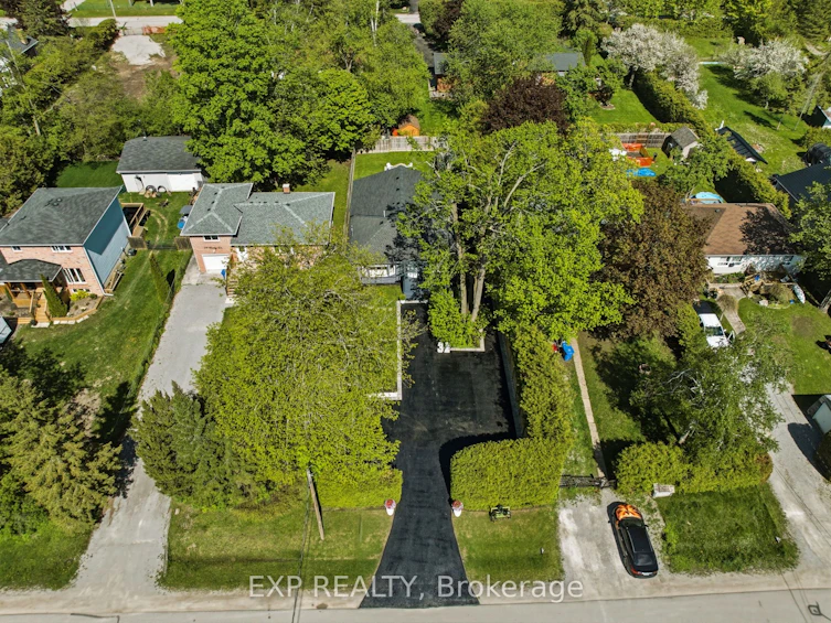 32 Farley Circle, Georgina, ON, L0E 1S0 - 3