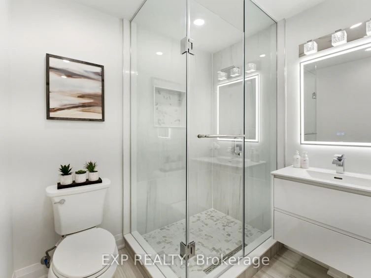 32 Farley Circle, Georgina, ON, L0E 1S0 - 32
