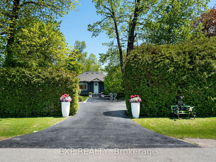 32 Farley Circle, Georgina, ON, L0E 1S0 - 4