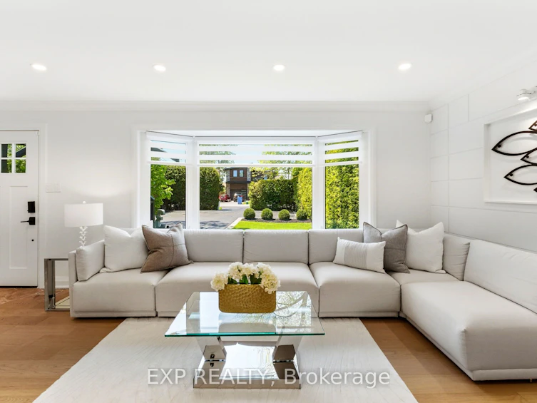 32 Farley Circle, Georgina, ON, L0E 1S0 - 11