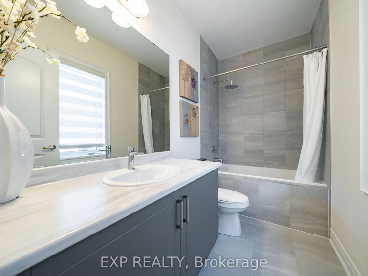 130 Drizzel Crescent, Richmond Hill, ON, L4E 1G8 - 26