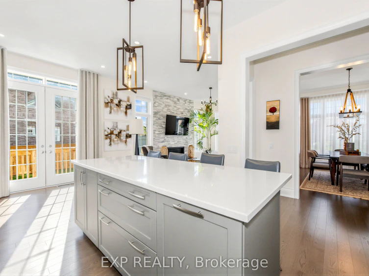 130 Drizzel Crescent, Richmond Hill, ON, L4E 1G8 - 14
