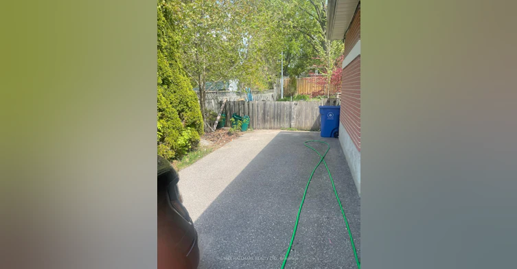 LOWER-61 Aurora Heights Drive, Aurora, ON, L4G 2W6 - 3
