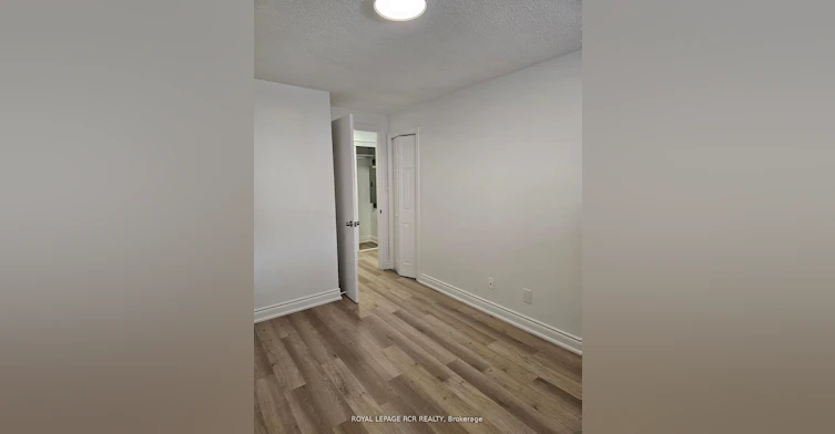 243-2 Orchard Heights Boulevard, Aurora, ON, L4G 3W3 - 8