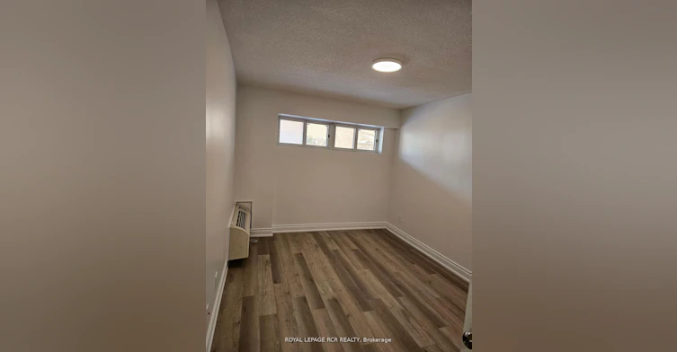 243-2 Orchard Heights Boulevard, Aurora, ON, L4G 3W3 - 7