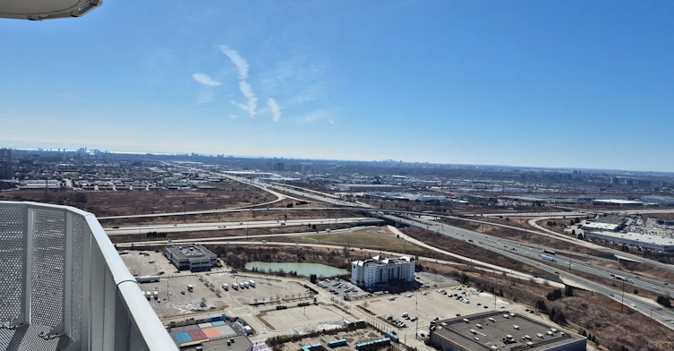 4607-195 Commerce Street, Vaughan, ON, L4K 0P9 - 2
