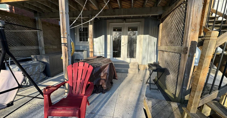 154 Hollandview Trail, Aurora, ON, L4G 7J2 - 7