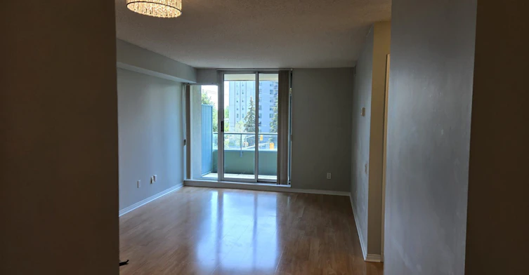 309-1 Emerald Lane, Vaughan, ON, L4J 8N2 - 2