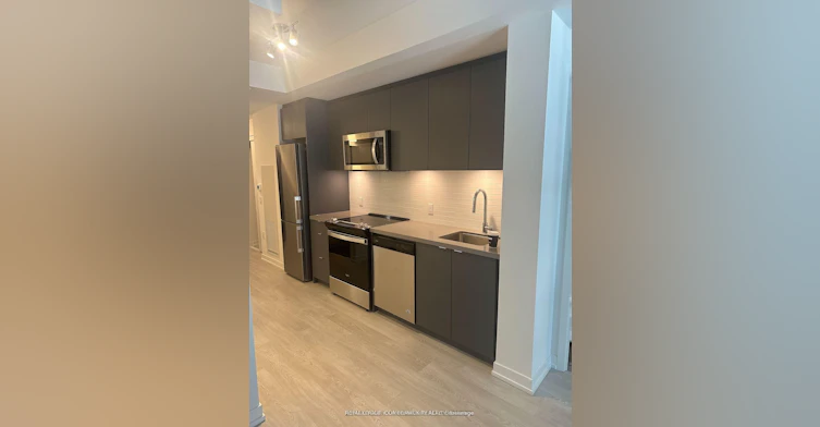 225-8868 Yonge Street, Richmond Hill, ON, L4C 1Z8 - 7