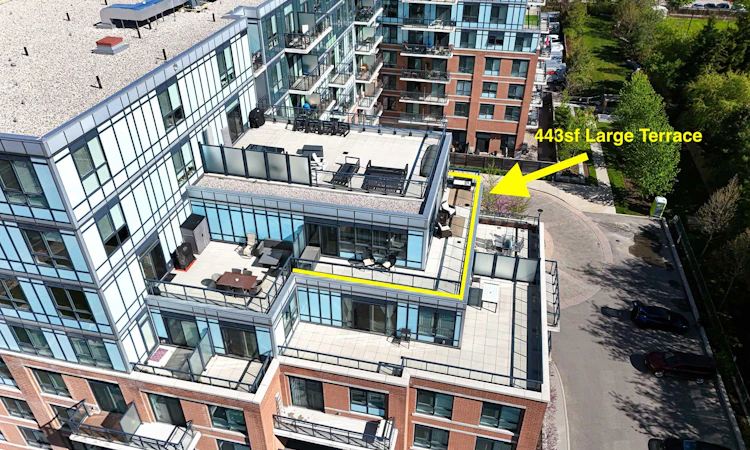708-11611 Yonge Street