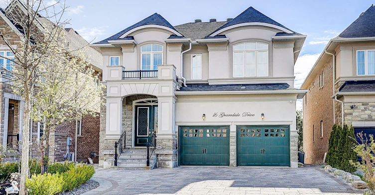 16 Gracedale Drive, Richmond Hill, ON, L4C 0Y3
