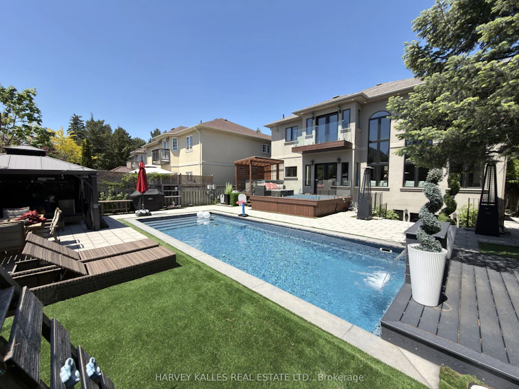5 Trilogy Court, Richmond Hill, ON, L4C 0M4 - 2