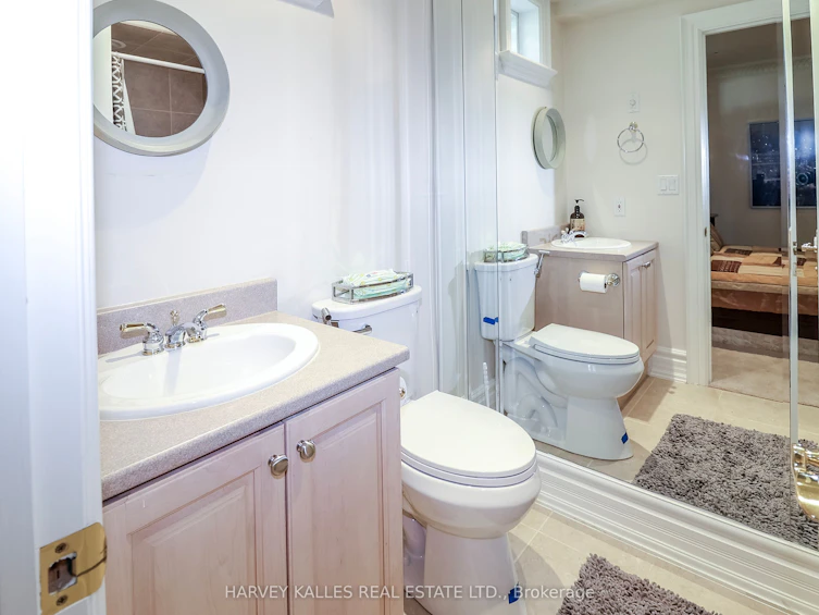 5 Trilogy Court, Richmond Hill, ON, L4C 0M4 - 45
