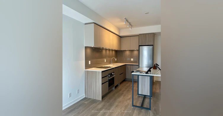 A921-7950 Bathurst Street, Vaughan, ON, L4J 0L4 - 17