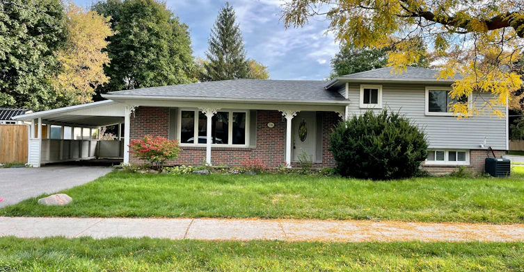 Main-796 Arnold Crescent, Newmarket, ON, L3Y 2E2