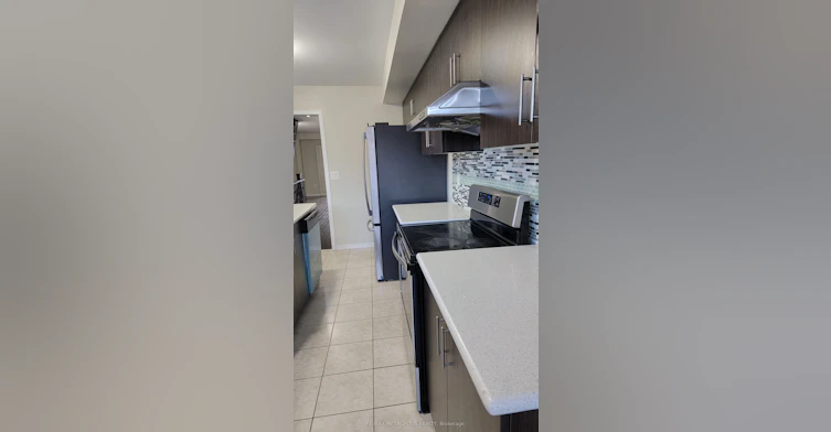 11 Valliere Drive, Markham, ON, L6C 0M7 - 9