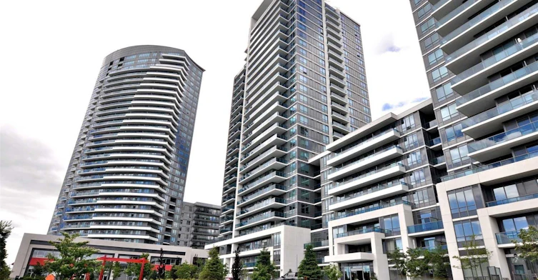 2210-7165 Yonge Street, Vaughan, ON, L3T 0C9