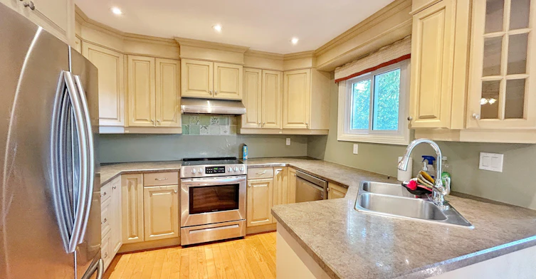 23 Haskell Crescent, Aurora, ON, L4G 5T4 - 7
