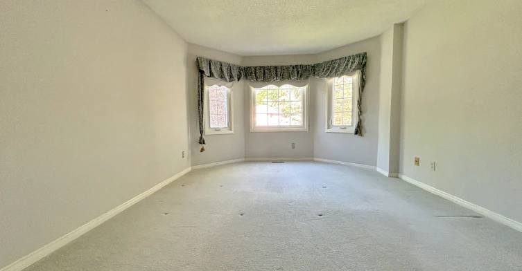 23 Haskell Crescent, Aurora, ON, L4G 5T4 - 17