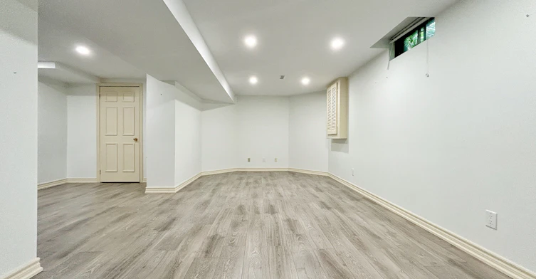 23 Haskell Crescent, Aurora, ON, L4G 5T4 - 26