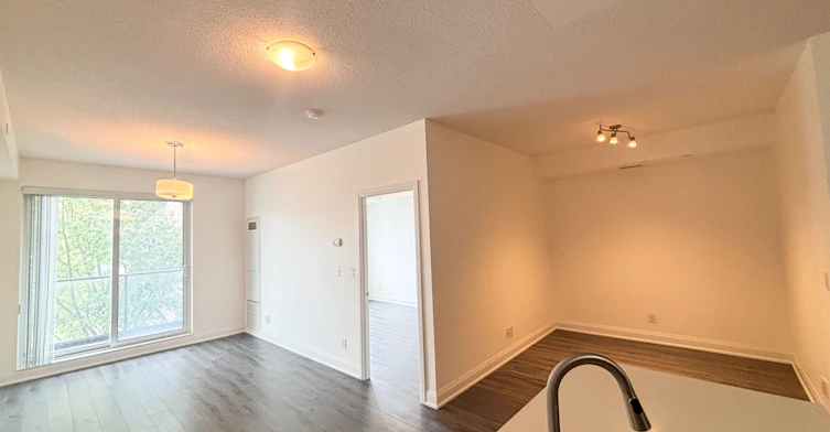 207-1 Uptown Drive, Markham, ON, L3R 5C1 - 14
