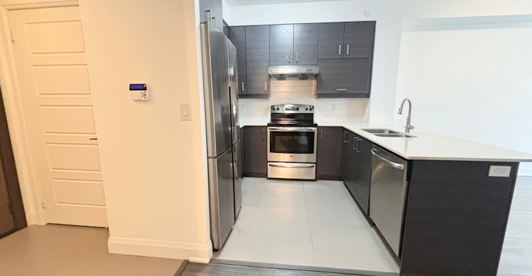 207-1 Uptown Drive, Markham, ON, L3R 5C1 - 4