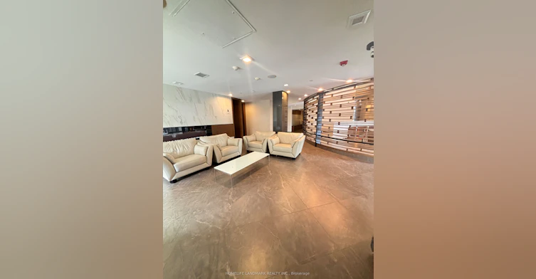 207-1 Uptown Drive, Markham, ON, L3R 5C1
