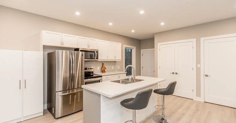 Apartment-23 Delta Crescent, East Gwillimbury, ON, L9N 1G2