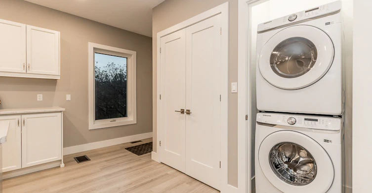 Apartment-23 Delta Crescent, East Gwillimbury, ON, L9N 1G2 - 23