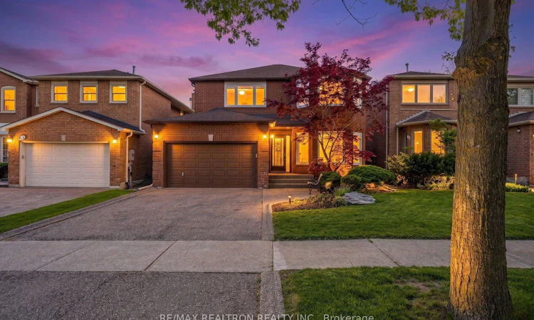 37 Dundurn Crescent