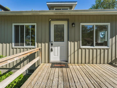 217 Bayview Avenue - 5