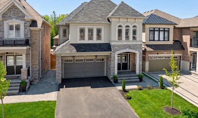115 Ben Sinclair Avenue