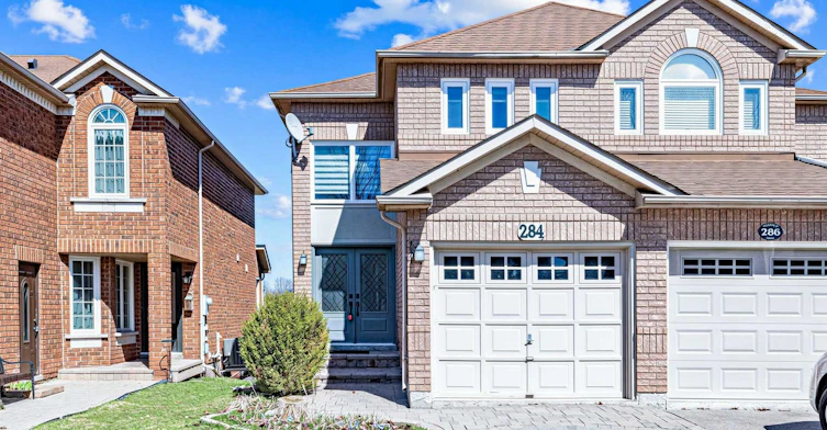284 Pinnacle Trail, Aurora, ON, L4G 7G2