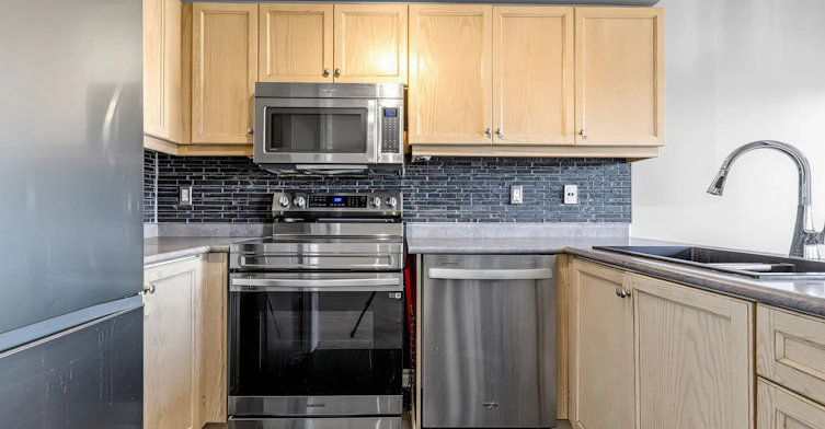284 Pinnacle Trail, Aurora, ON, L4G 7G2 - 24