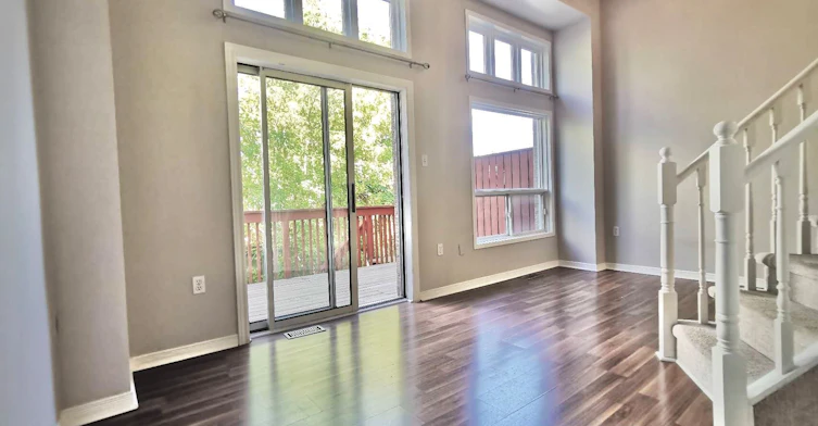 380 Riddell Court, Newmarket, ON, L3Y 8M8 - 3