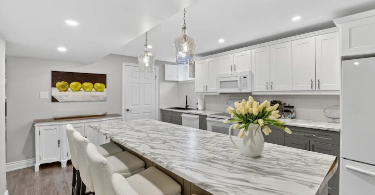 Lower Unit-46 Essa Road, New Tecumseth, ON, L9R 1N6 - 6